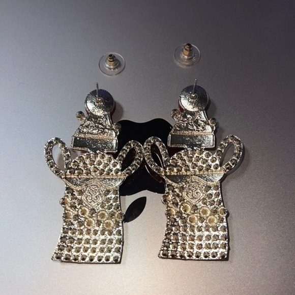 Llama Drop Earrings - Picture 3 of 4